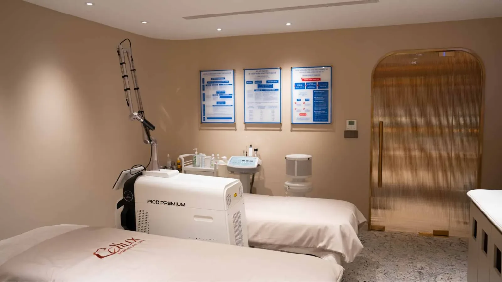 Không gian Bombit Clinic tại 312 Phố Huế, Hà Nội
